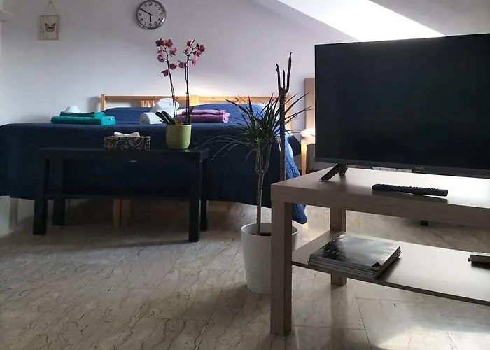 La Casa Di Marta - Ampia Ed Accogliente Mansarda In Piazza Statuto