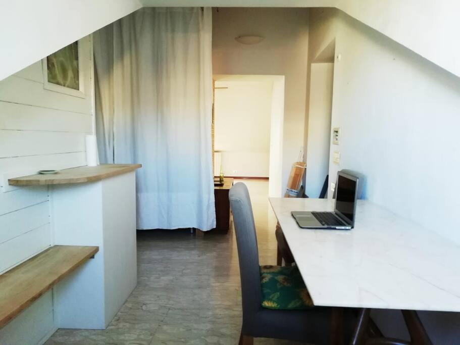 Appartamento La Casa Di Marta - Ampia Ed Accogliente Mansarda In Piazza Statuto *