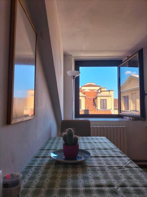 Appartamento La Casa Di Marta - Ampia Ed Accogliente Mansarda In Piazza Statuto *